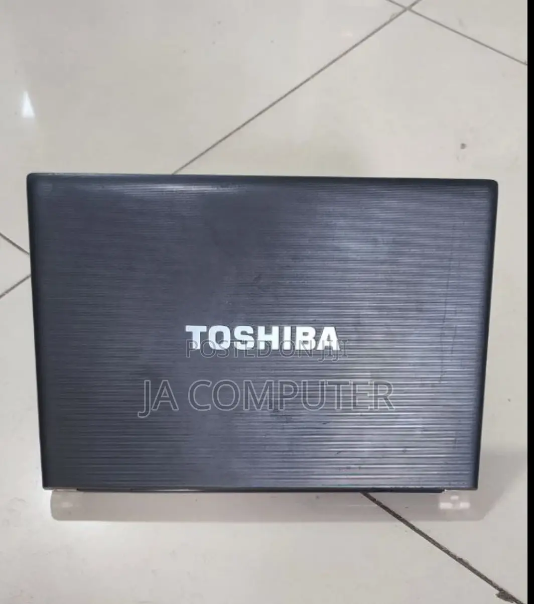 New Laptop Toshiba Satellite C55 4GB Intel Core I5 HDD 500GB