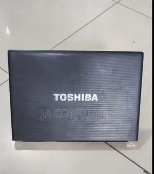 New Laptop Toshiba Satellite C55 4GB Intel Core I5 HDD 500GB