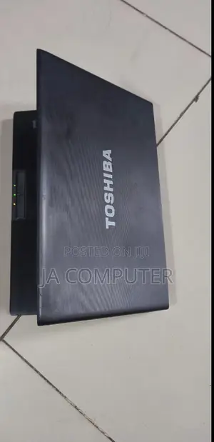 New Laptop Toshiba Satellite C55 4GB Intel Core I5 HDD 500GB