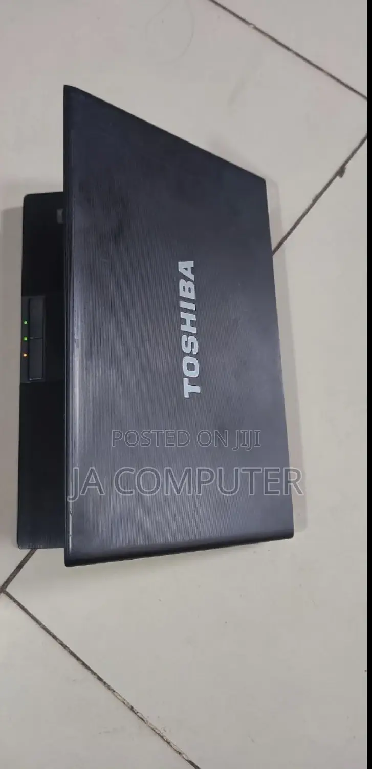 New Laptop Toshiba Satellite C55 4GB Intel Core I5 HDD 500GB