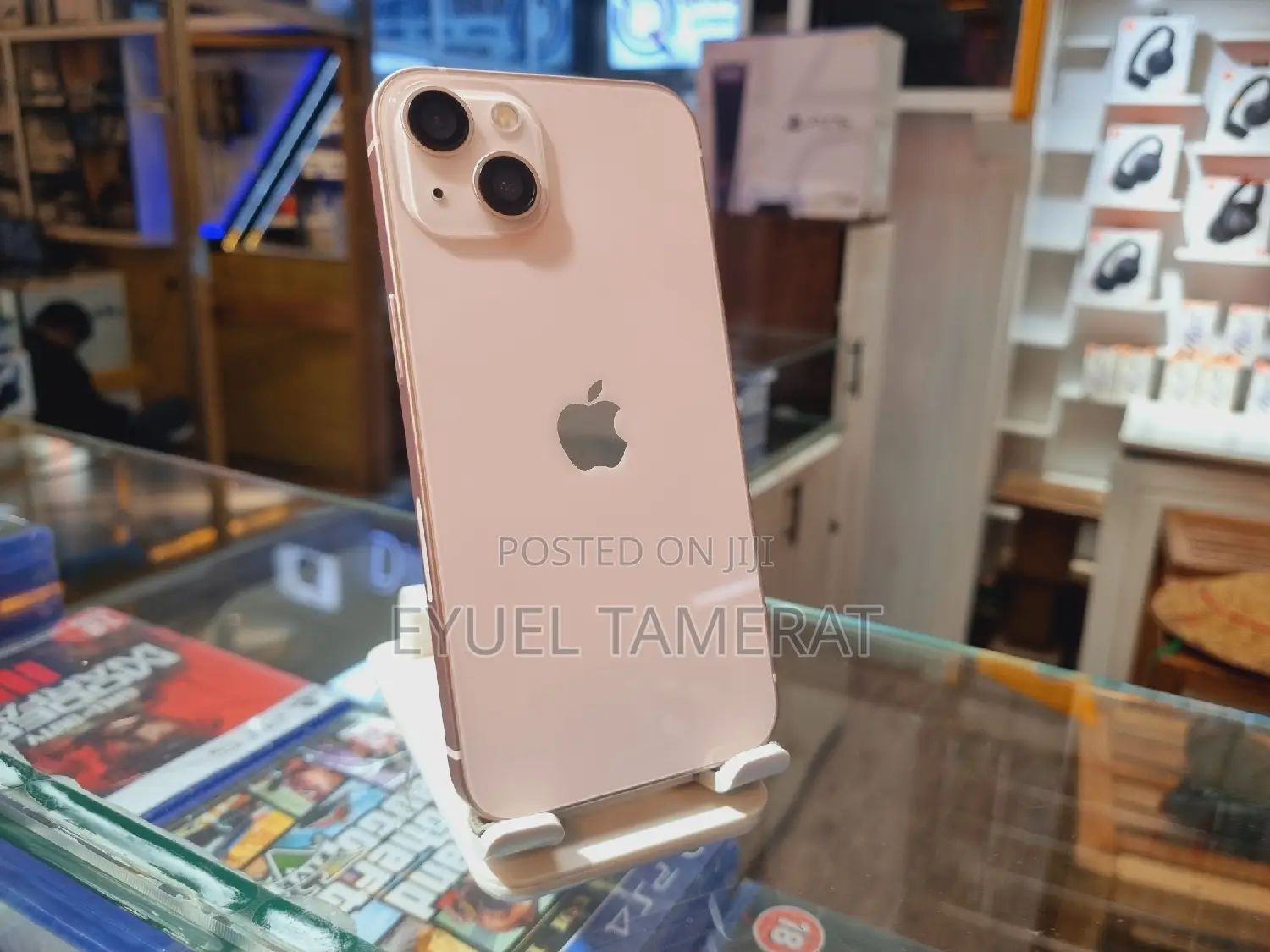 New Apple iPhone 13 128 GB Pink