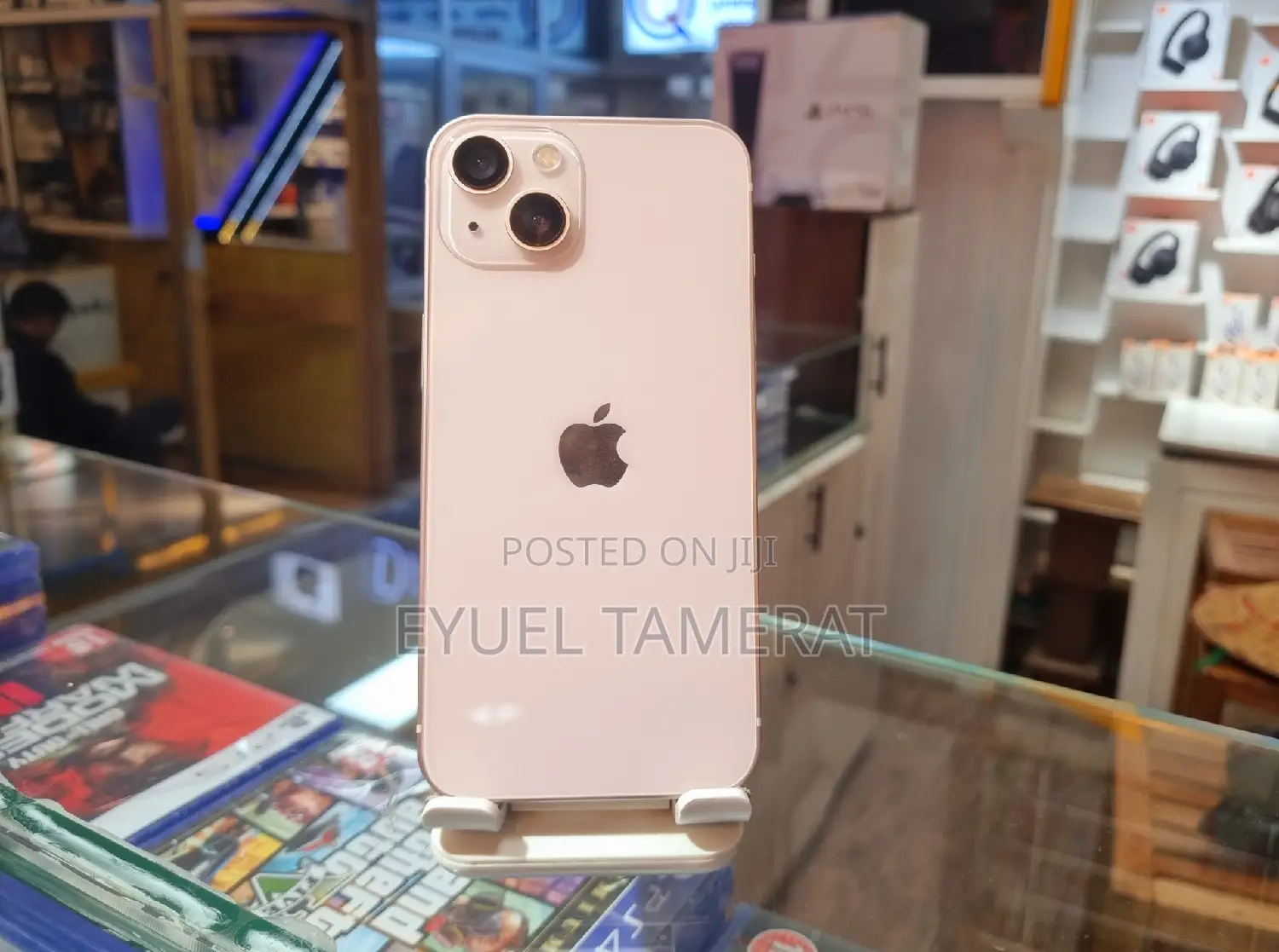 New Apple iPhone 13 128 GB Pink