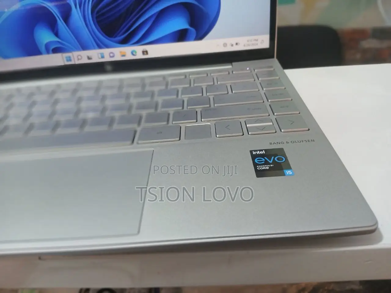 New Laptop HP Envy 13 16GB Intel Core I5 SSD 1T