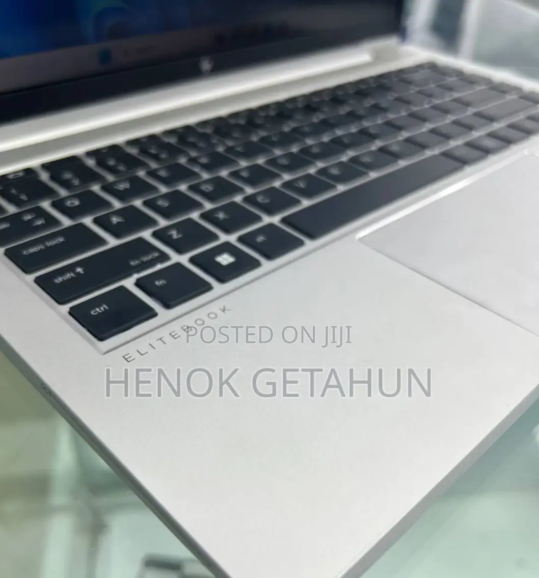 New Laptop HP EliteBook 840 G8 16GB Intel Core I5 SSD 512GB