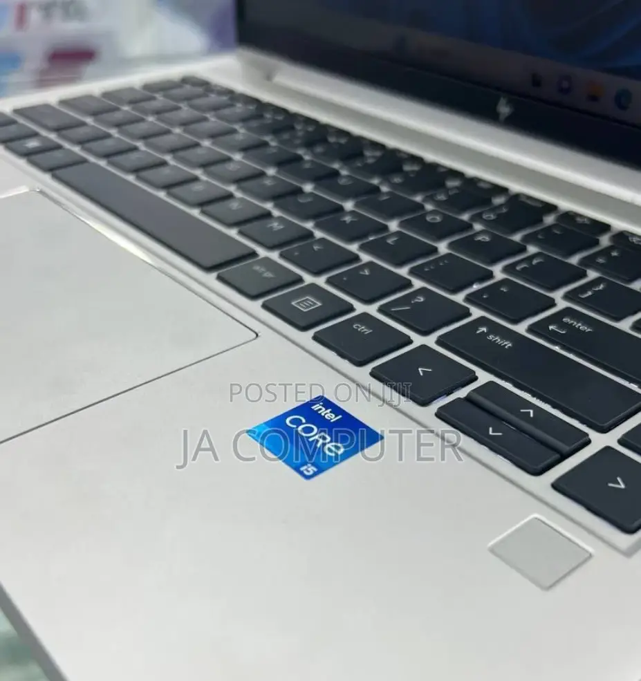 New Laptop HP EliteBook 840 G8 16GB Intel Core I5 SSD 512GB