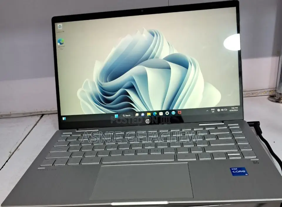 New Laptop HP Pavilion 15 8GB Intel Core I5 SSD 512GB