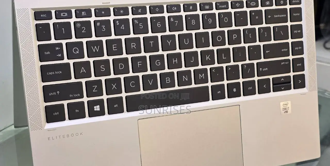 New Laptop HP 340s G7 16GB Intel Core I7 SSD 512GB