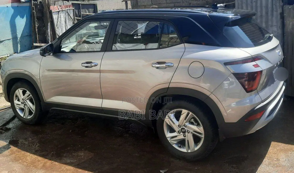 Hyundai Creta 2022 Silver