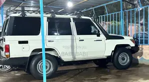 Toyota Land Cruiser 2019 White