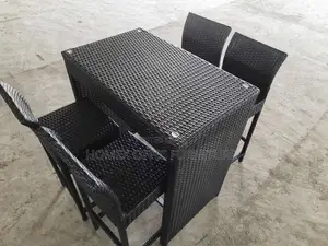 Garden Square Tables and Chairs የጋርደን ጠረጴዛ እና ወንበር
