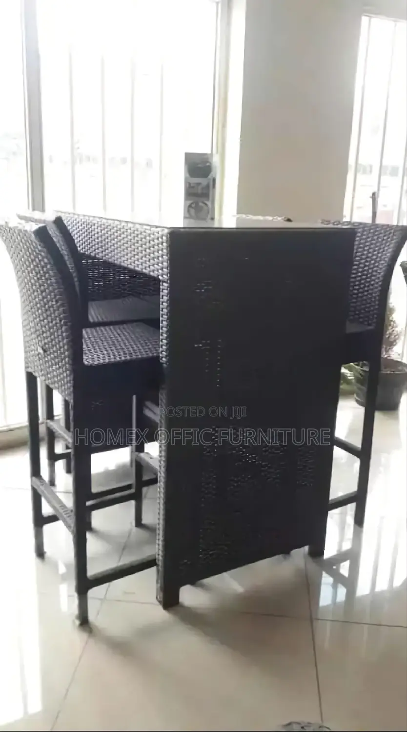 Garden Square Tables and Chairs የጋርደን ጠረጴዛ እና ወንበር