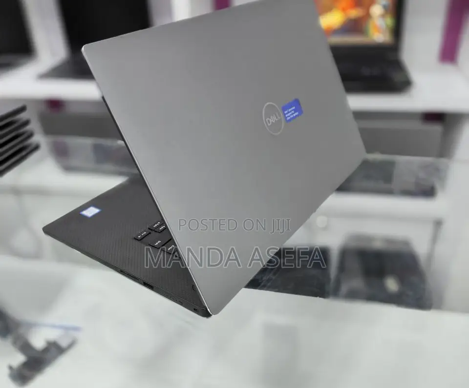 New Laptop Dell Precision 5540 16GB Intel Core I7 SSD 512GB