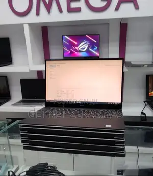 New Laptop Dell Precision 15 3520 16GB Intel Core I7 SSD 512GB