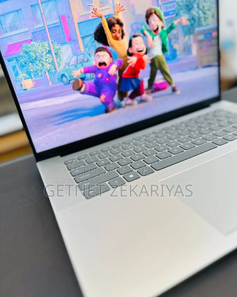 New Laptop Dell Inspiron 15 16GB Intel Core I7 SSD 512GB