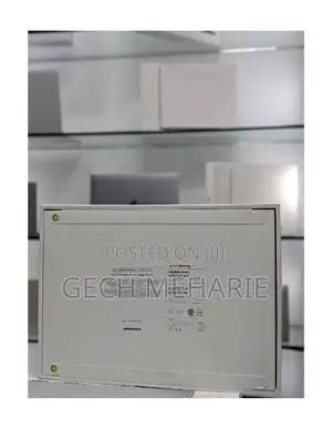 New Laptop Apple MacBook Air 2020 M1 8GB Apple M3 SSD 256GB