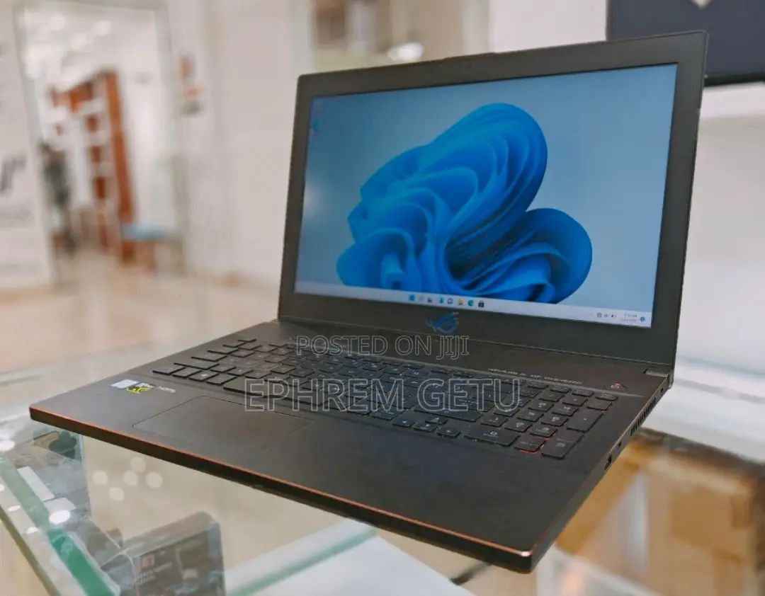 New Laptop Asus ROG Zephyrus G16 16GB Intel Core I7 SSD 512GB