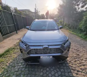 Photo - New Toyota RAV4 2023 Silver