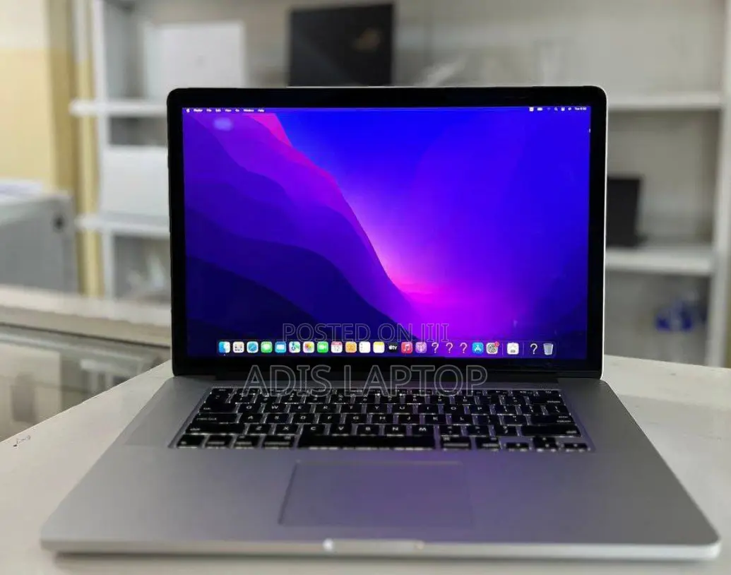 New Laptop Apple MacBook 2015 16GB Intel Core I7 SSD 1T