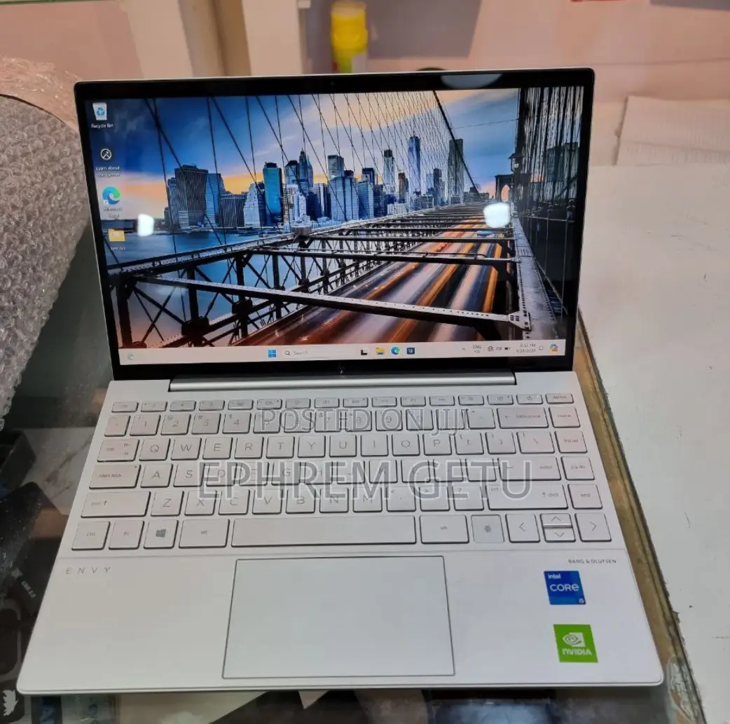 New Laptop HP Envy 14 16GB Intel Core I5 SSD 512GB