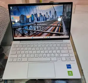 New Laptop HP Envy 14 16GB Intel Core I5 SSD 512GB