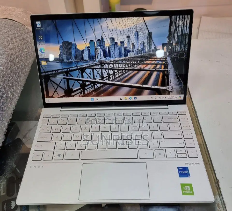 New Laptop HP Envy M6 16GB Intel Core I5 SSD 512GB