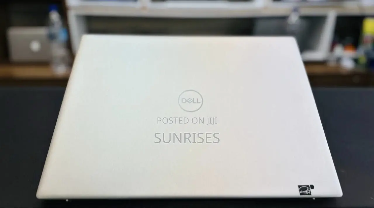 New Laptop Dell Inspiron 15 16GB Intel Core I7 SSD 512GB