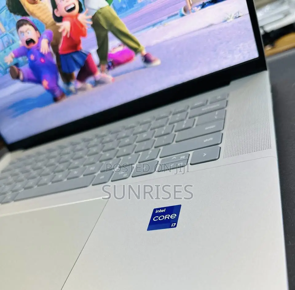 New Laptop Dell Inspiron 15 16GB Intel Core I7 SSD 512GB