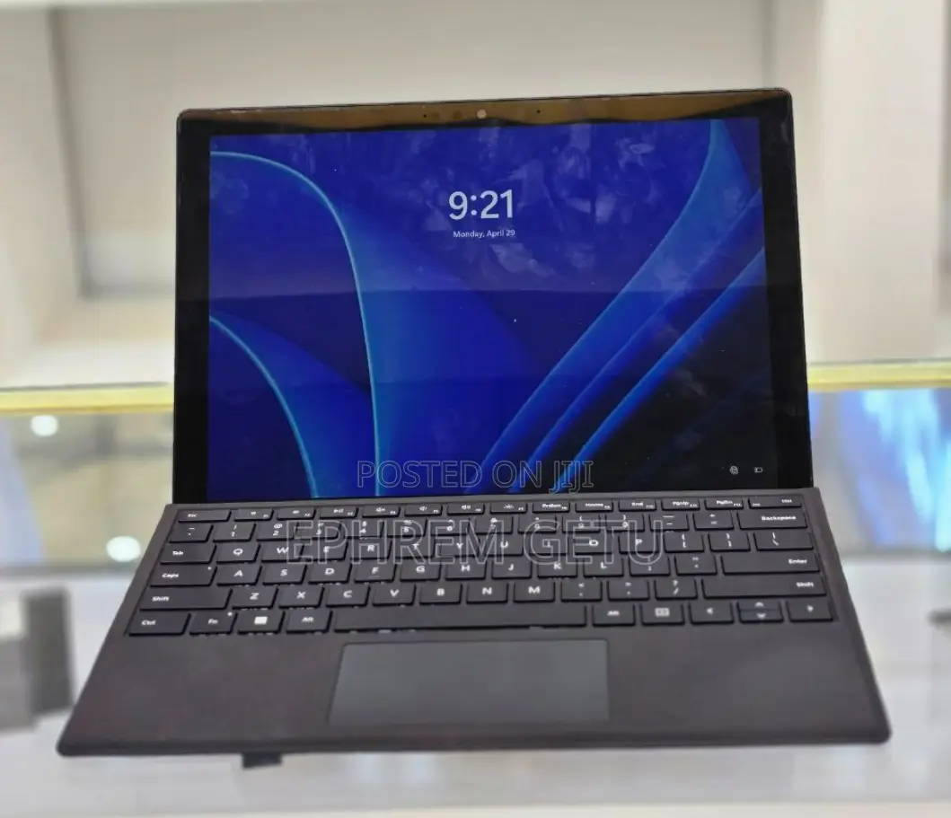 New Laptop Microsoft Surface Pro 7 16GB Intel Core I7 SSD 256GB