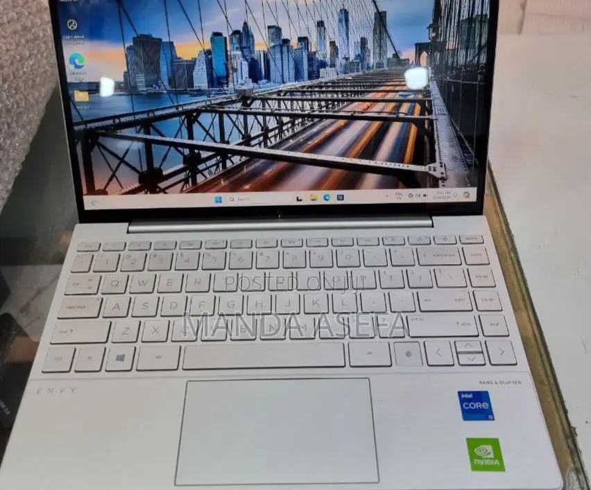 New Laptop HP Envy 14 16GB Intel Core I5 SSD 512GB