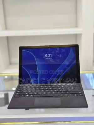 New Laptop Microsoft Surface Pro 7 16GB Intel Core I7 SSD 256GB
