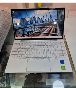 New Laptop HP Envy 14 16GB Intel Core I5 SSD 512GB