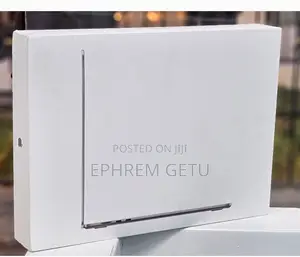 New Laptop Apple MacBook Air 2022 M2 8GB Apple M3 SSD 256GB