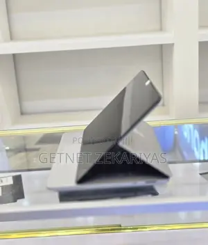 New Laptop Microsoft Surface 32GB Intel Core I7 SSD 1T