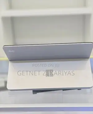 New Laptop Microsoft Surface 32GB Intel Core I7 SSD 1T