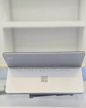 New Laptop Microsoft Surface 32GB Intel Core I7 SSD 1T