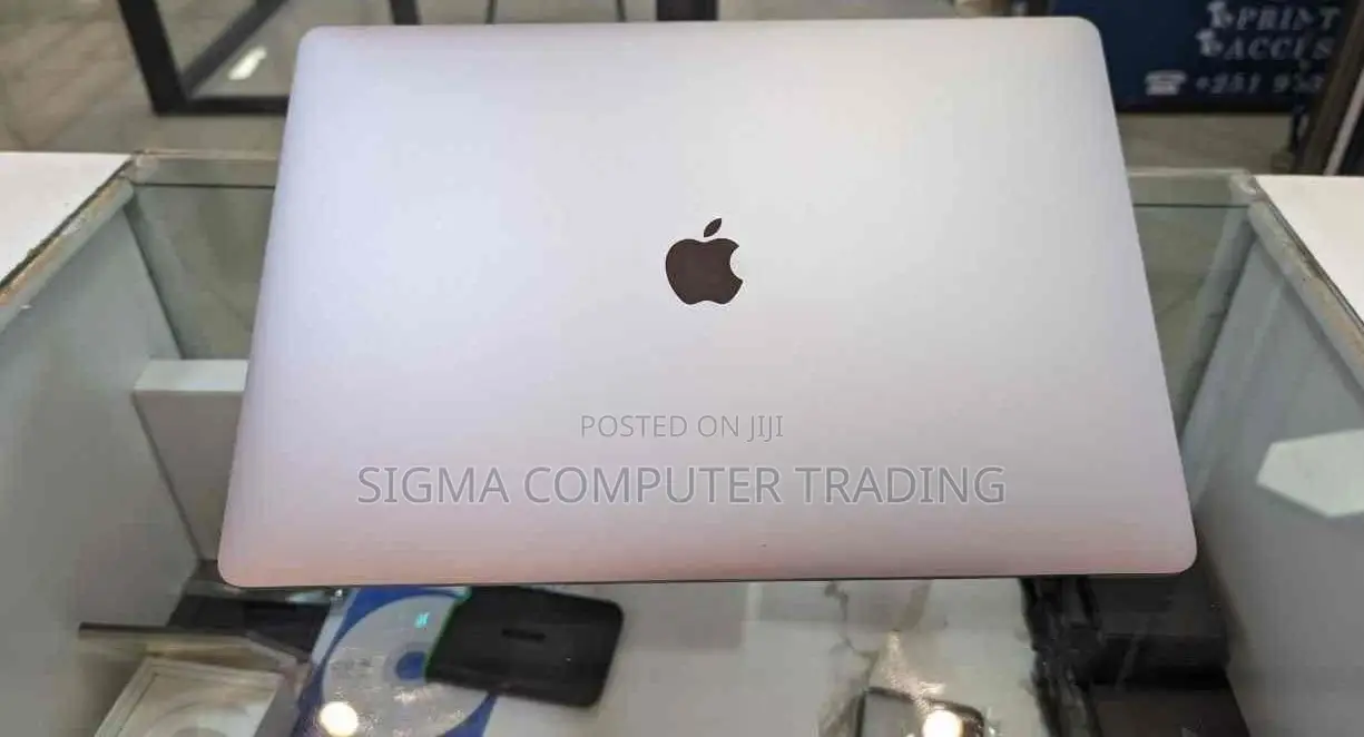 New Laptop Apple MacBook Pro 2019 32GB Intel Core I9 SSD 1T