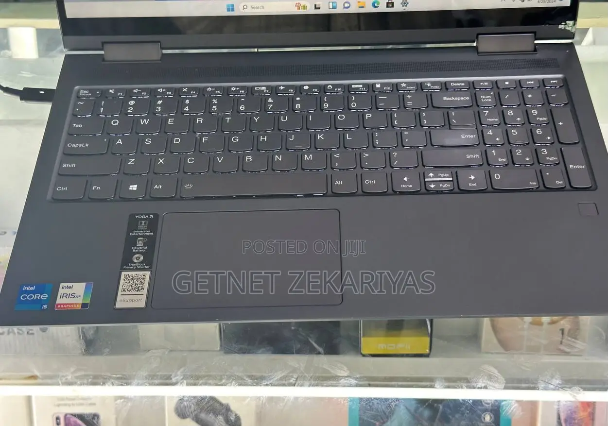 New Laptop Lenovo ThinkPad Yoga 8GB Intel Core I5 SSD 256GB