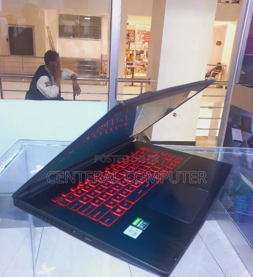 New Laptop MSI GF63 16GB Intel Core I7 SSD 512GB