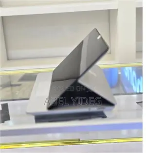 New Laptop Microsoft Surface 32GB Intel Core I7 SSD 1T