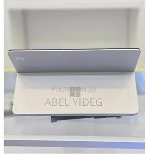 New Laptop Microsoft Surface 32GB Intel Core I7 SSD 1T