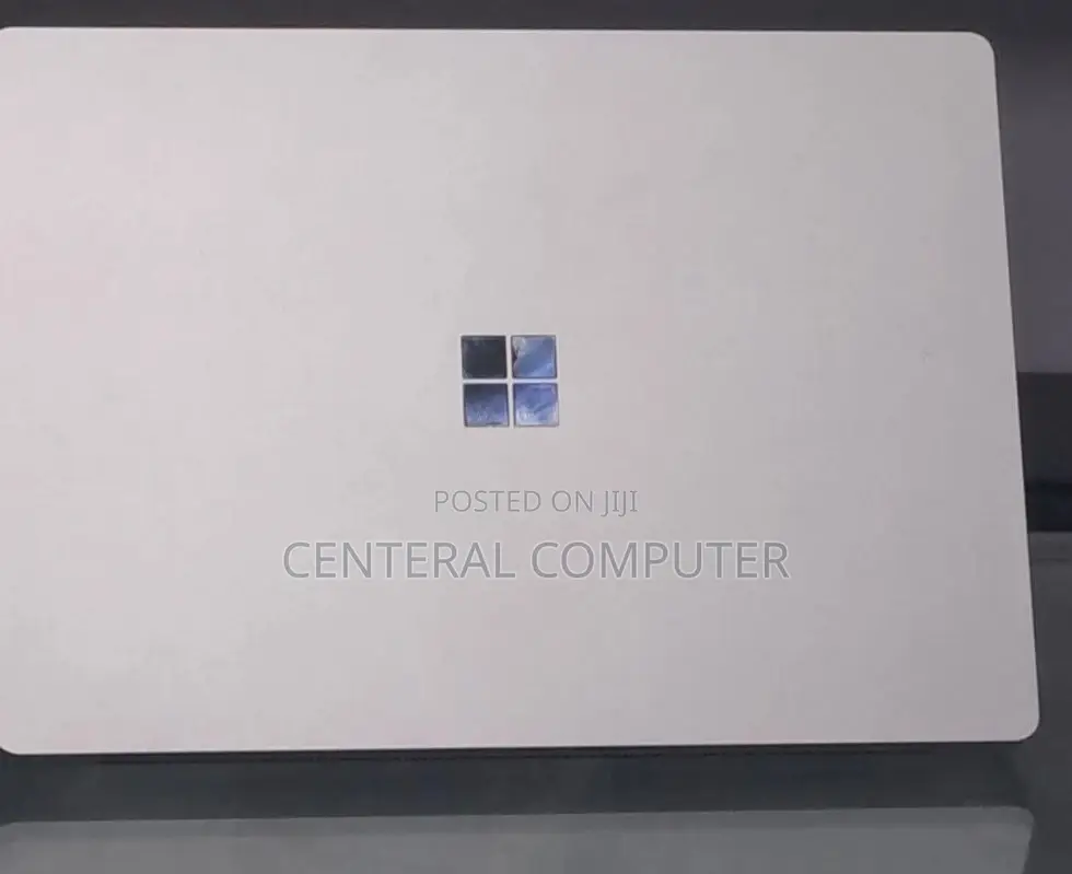 New Laptop Microsoft Surface Pro 8 8GB Intel Core I7 SSD 512GB