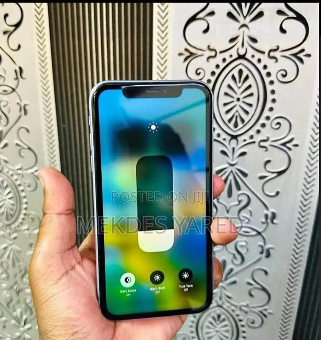 New Apple iPhone XR 64 GB Pink