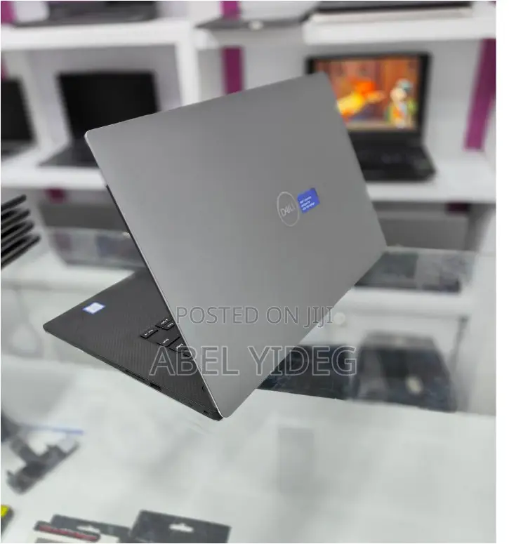 New Laptop Dell Precision 5540 16GB Intel Core I7 SSD 512GB