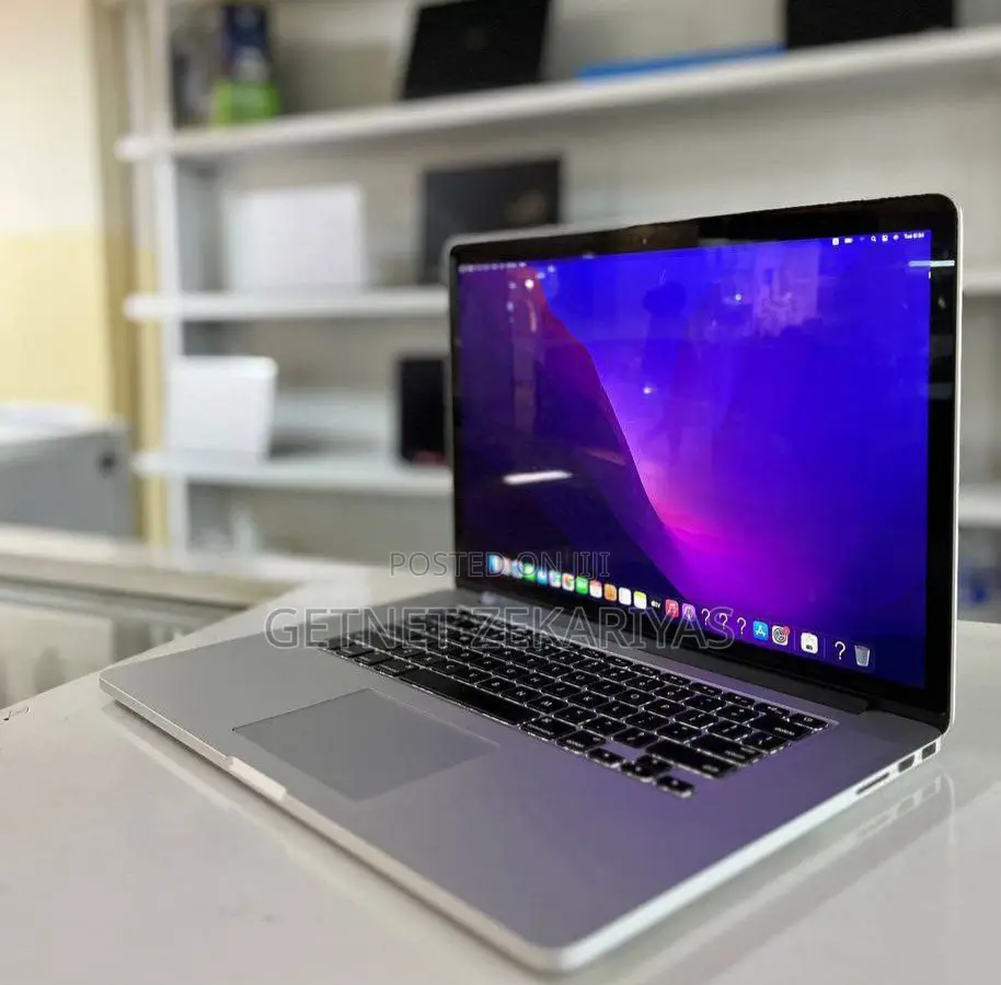 New Laptop Apple MacBook Pro 2015 16GB Intel Core I7 SSD 1T