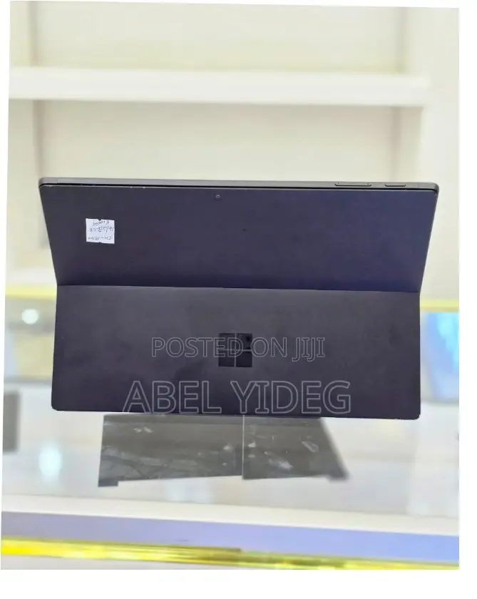 New Laptop Microsoft Surface Pro 7 16GB Intel Core I7 SSD 256GB