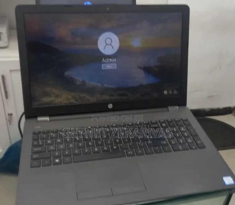 New Laptop HP Stream Notebook 8GB Intel Core I7 HDD 1T