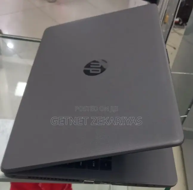 New Laptop HP Stream Notebook 8GB Intel Core I7 HDD 1T