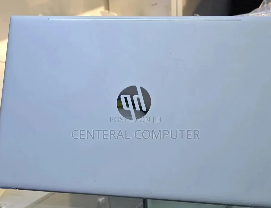 New Laptop HP Pavilion 15-Eh0050wm 8GB Intel Core I7 SSD 512GB