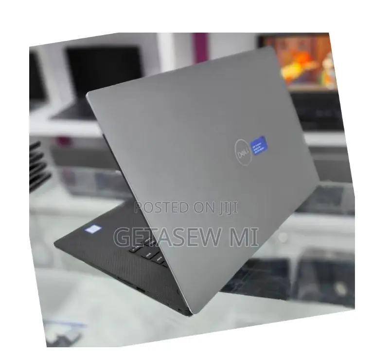 New Laptop Dell Precision 5530 16GB Intel Core I7 SSD 512GB