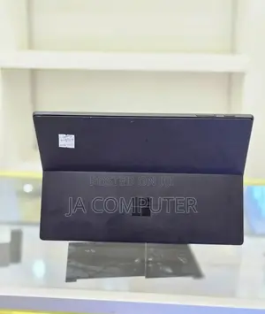 New Laptop Microsoft Surface Pro 7 16GB Intel Core I7 SSD 256GB